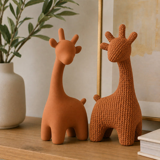Girafas decorativas minimalistas terracota - lisa e tricô