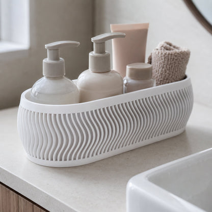 Organizador oval branco no banheiro com produtos