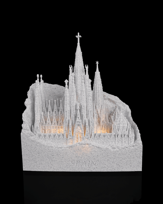 Luminária da Sagrada Família acesa