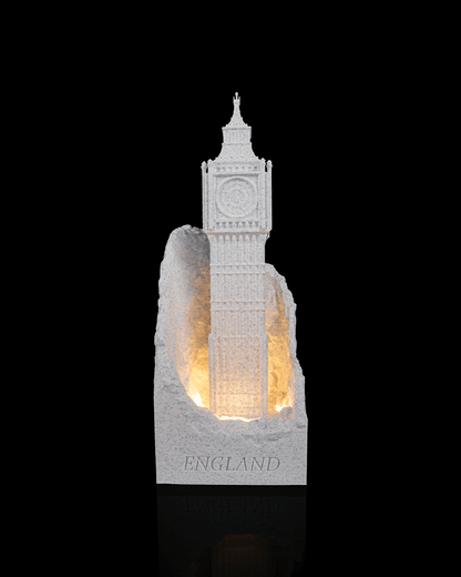 Luminária do Big Ben acesa