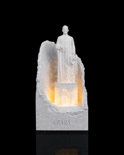 Luminária do Padre Cícero acesa