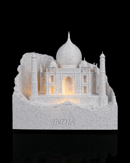 Luminária do Taj Mahal acesa