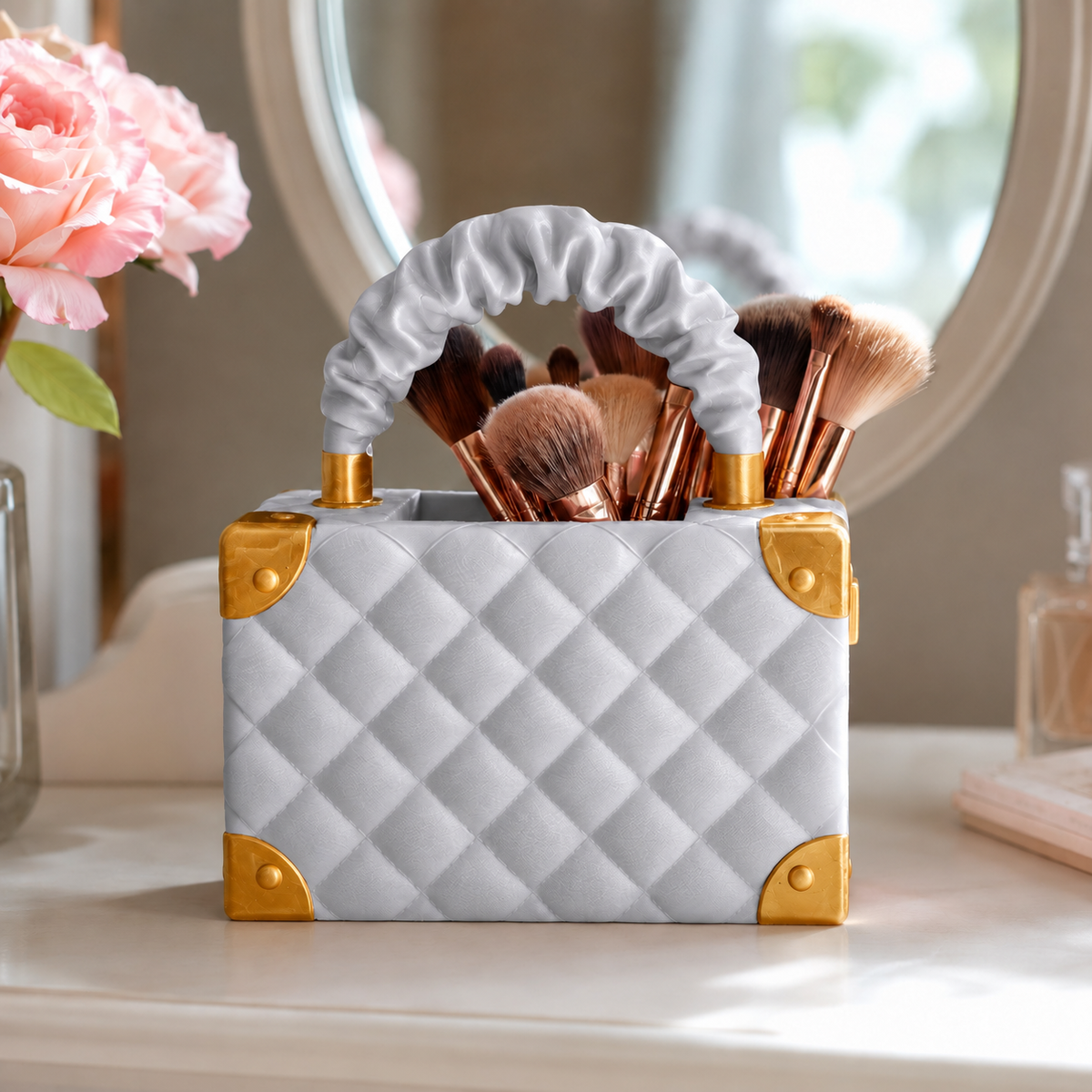 Vaso Bolsa Couture — Prata com detalhes dourados