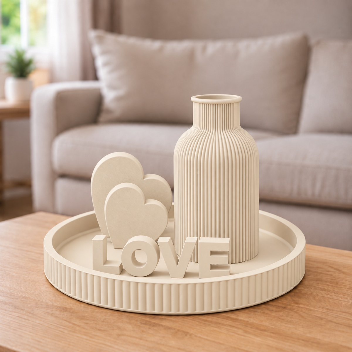 Kit Japandi LOVE — Bege, bandeja, vaso, letreiro e dois corações