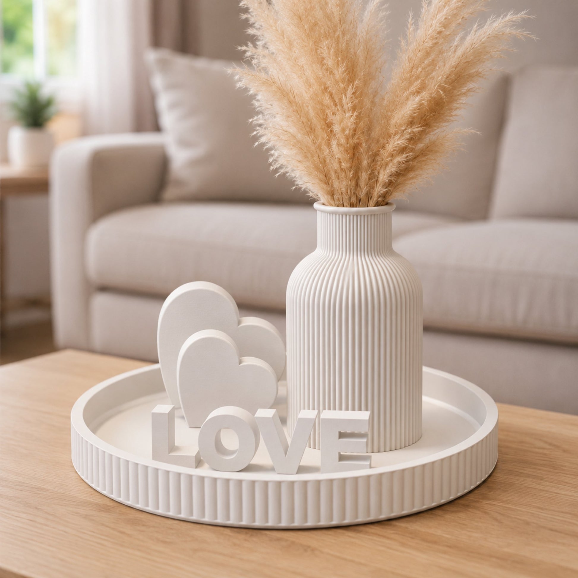 Kit japandi Love branco marfim na mesa de centro da sala