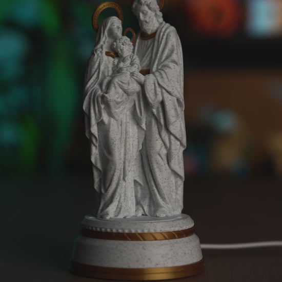 Sagrada Família Iluminada — apresentação da peça pronta e iluminada
