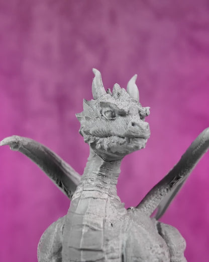 Vídeo da fonte Resting Guardian em funcionamento, com jatos de água ao redor do dragão