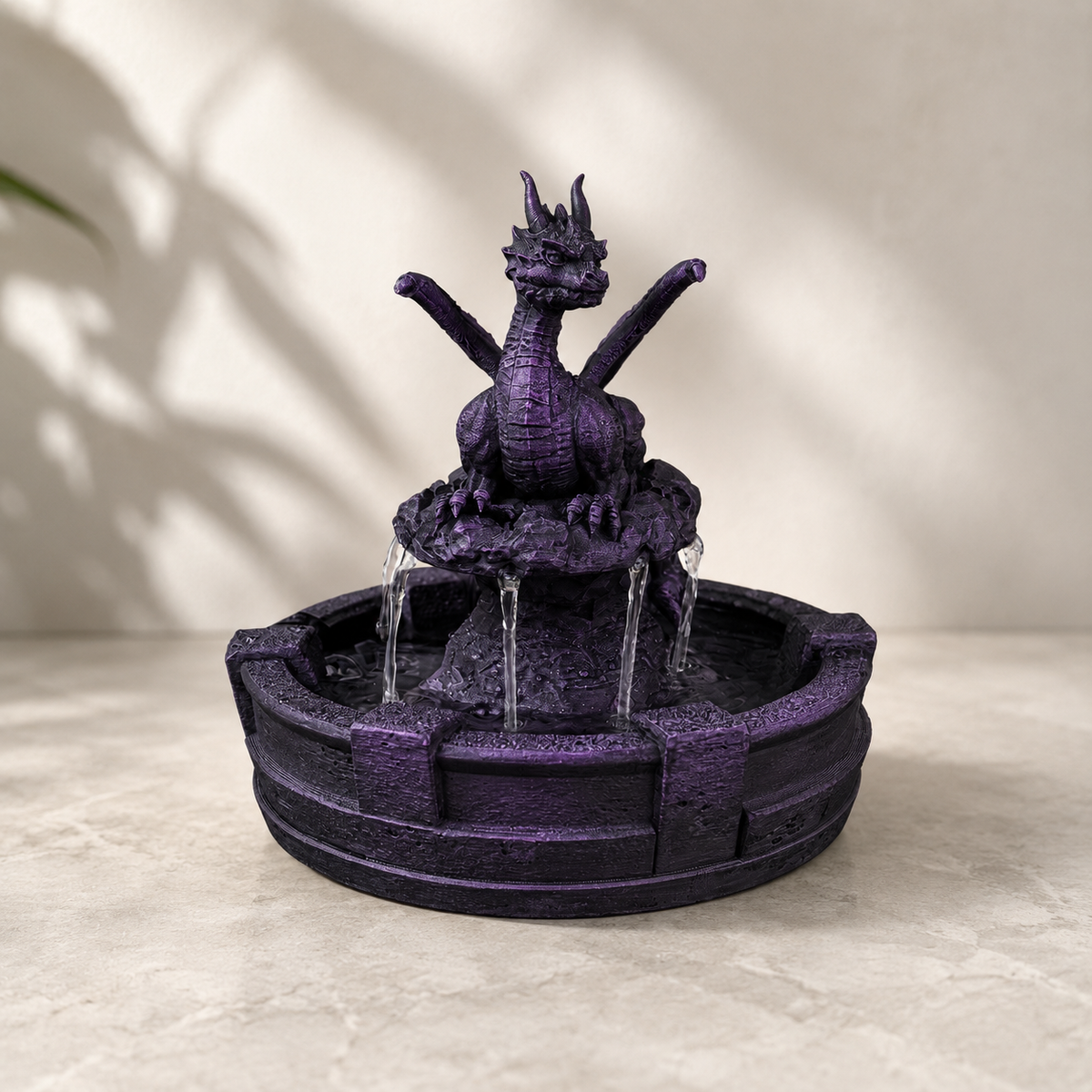 Fonte Resting Guardian com dragão na cor Preto e Roxo