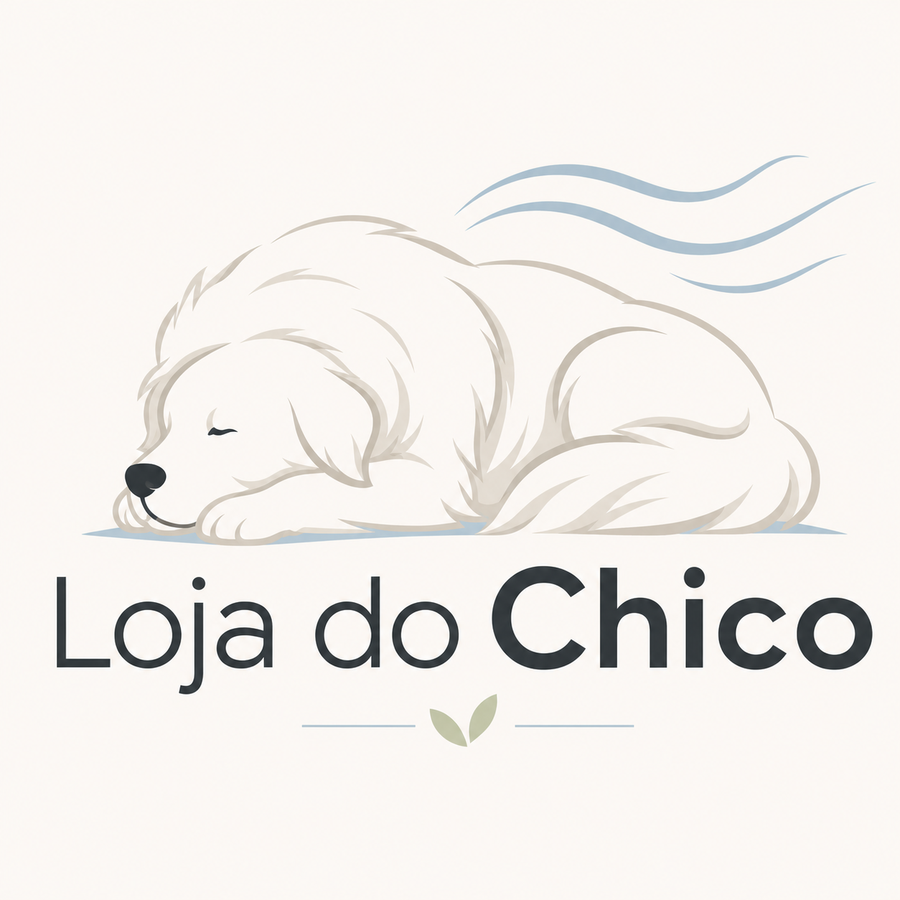 Chico, o pastor maremmano, dormindo na fresca do ar-condicionado